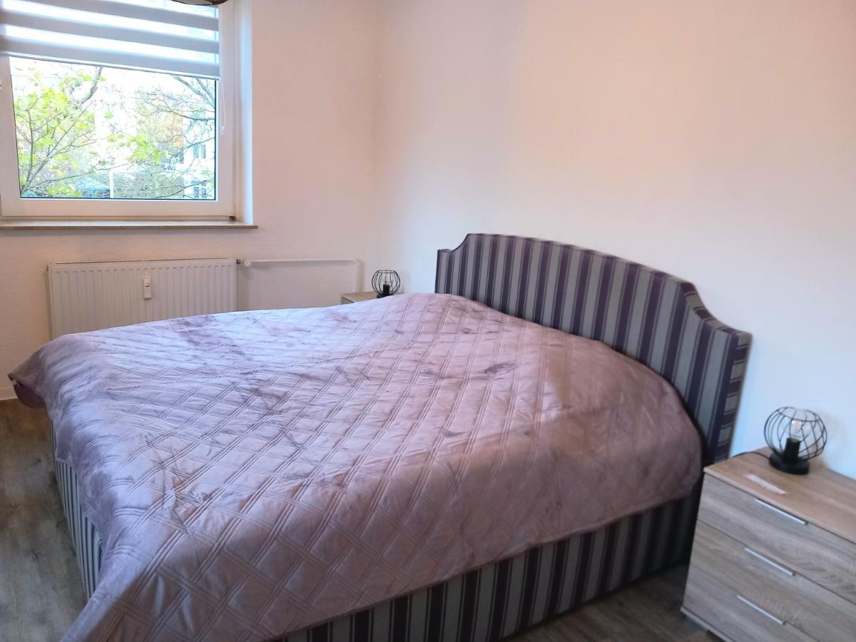 City Apartment Duisburg 2#Netflix &Wlan &Kingsize Bett & Kaffee Maschine & Central & 500M Innenhafen & 2 Min U Bahn Экстерьер фото